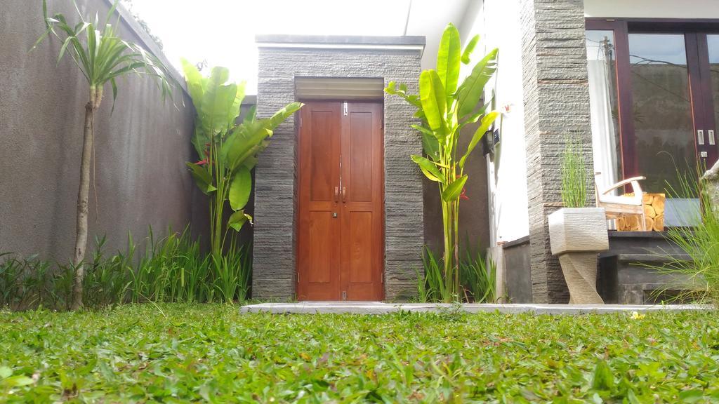 Villa Reisya นูซาดูอา ภายนอก รูปภาพ