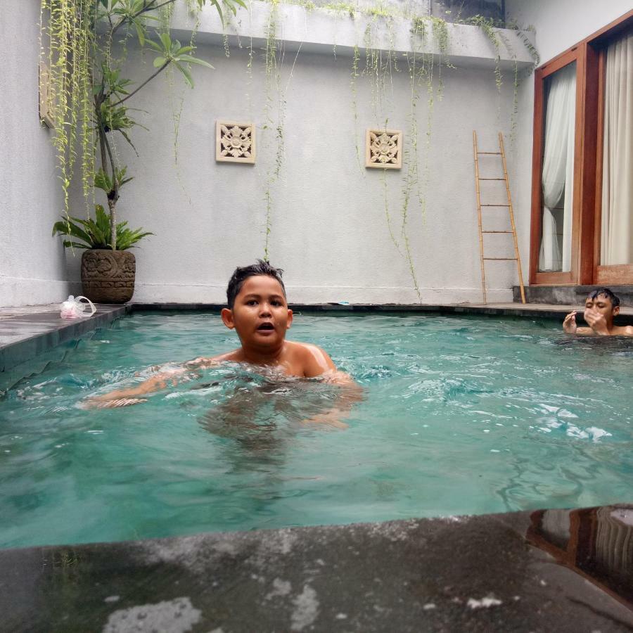 Villa Reisya นูซาดูอา ภายนอก รูปภาพ
